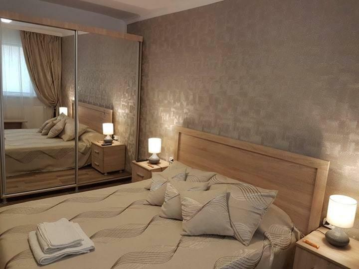 Casa Mirage 2 Appartement Craiova Buitenkant foto