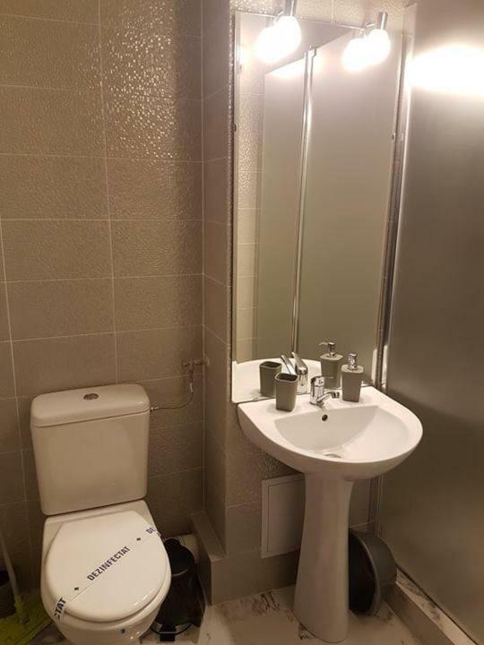 Casa Mirage 2 Appartement Craiova Buitenkant foto